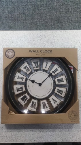 Wanduhr mit römischen ziffern - mit,