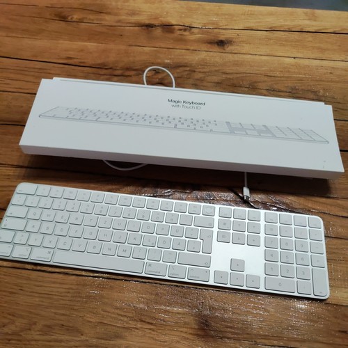 Apple magic keyboard - apple, id